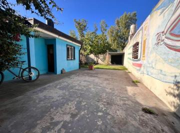 PH de 2 ambientes, Ensenada · Venta - PH de 1 Dormitorio con Parque y Cochera – La Plata