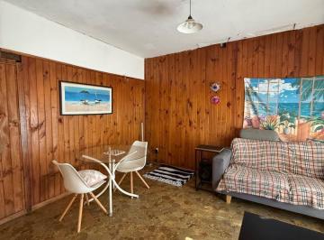 Casa · 324m² · 3 Ambientes · 1 Cochera · Casa en Gerli
