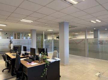 Oficina comercial · 400m² · Oficina Planta Libre en Alquiler - Av Rivadavia 3800 - Almagro