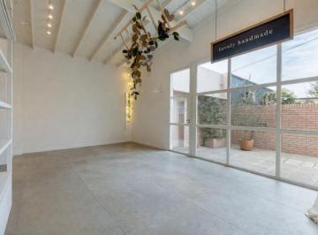 Local comercial de 4 ambientes, La Plata · Local a La Venta en City Bell
