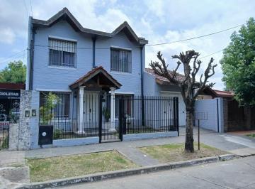 Casa · 190m² · 5 Ambientes · 3 Cocheras · Casa en Venta en San Miguel 4 Dorm.