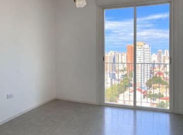 Departamento de 4 ambientes, Bahía Blanca · Departamento de 2 Dorm. con Vista Abierta a La Ciudad