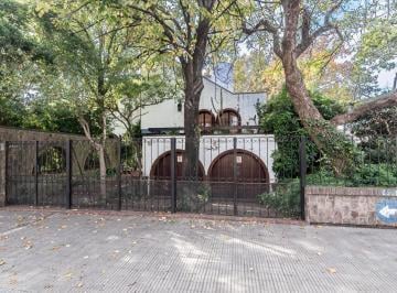 Casa · 378m² · 10 Ambientes · 3 Cocheras · Casa en Venta/alquiler - Córdoba Al 3700 Barrio Bella Vista Rosario