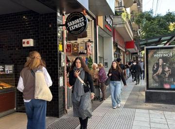 Local comercial , Barrio Norte · Imperdible Local en Santa Fé y Pueyrredón. Se Escuchan Propuestas.