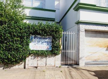PH · 99m² · 3 Ambientes · 1 Cochera · Venta PH en Caseros