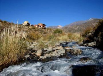Terreno , Potrerillos · Vta Terreno en Av del Sol, Piedras Blancas, Potrerillos 2250 m²