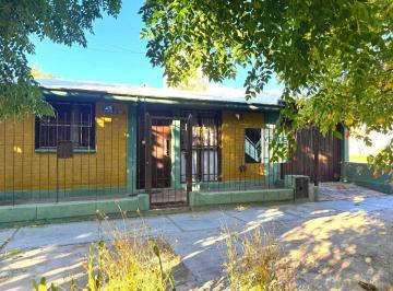 Frente · Casa en Venta en Luján de Cuyo