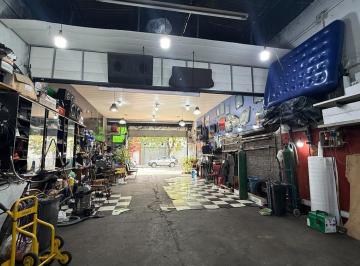 Local comercial · 154m² · 1 Cochera · Venta Local Deposito Villa Crespo Ideal Inversión