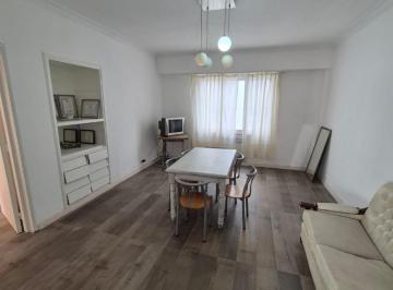 Departamento · 77m² · 3 Ambientes · Dto. 3 Amb. 77 m². Contrafrente - Centro