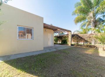 Quinta vacacional · 70m² · 4 Ambientes · Venta Casa Quinta en Colastine Norte