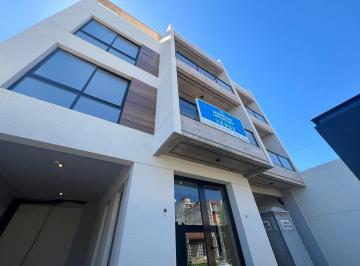 Departamento · 37m² · 2 Ambientes · Dpto. 2 Amb con Baulera y Terraza - Alquiler