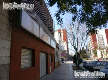 Oficina comercial · 240m² · 7 Ambientes · Oficinas, Local, Deposito. Importante Propiedad. Apto Todo Rubro. Roosevelt Al 5400