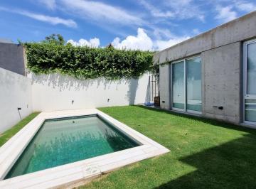 Casa · 205m² · 3 Dormitorios · 4 Cocheras · La Mejor Casa de Riberas de Manantiales