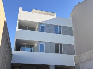 Departamento · 80m² · 4 Ambientes · Venta Depto PH 4 Ambientes en Florida, 3 Dorm 2 Baños Completos, Bajas Expensas