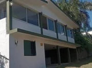 Casa · 240m² · 3 Ambientes · 3 Cocheras · Casa en Venta 2 Dor en Villa Los Aromos – Sierras de Cba.