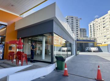 Foto1 · Alquiler de Local Comercial en Av Roosevelt y Zelmar Michelini