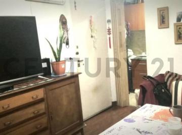 Departamento · 42m² · 2 Ambientes · Venta Departamento 2 Ambientes en Chacarita, Al Frente con Parrilla