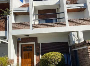 PH · 88m² · 3 Ambientes · 1 Cochera · Dúplex en Turdera
