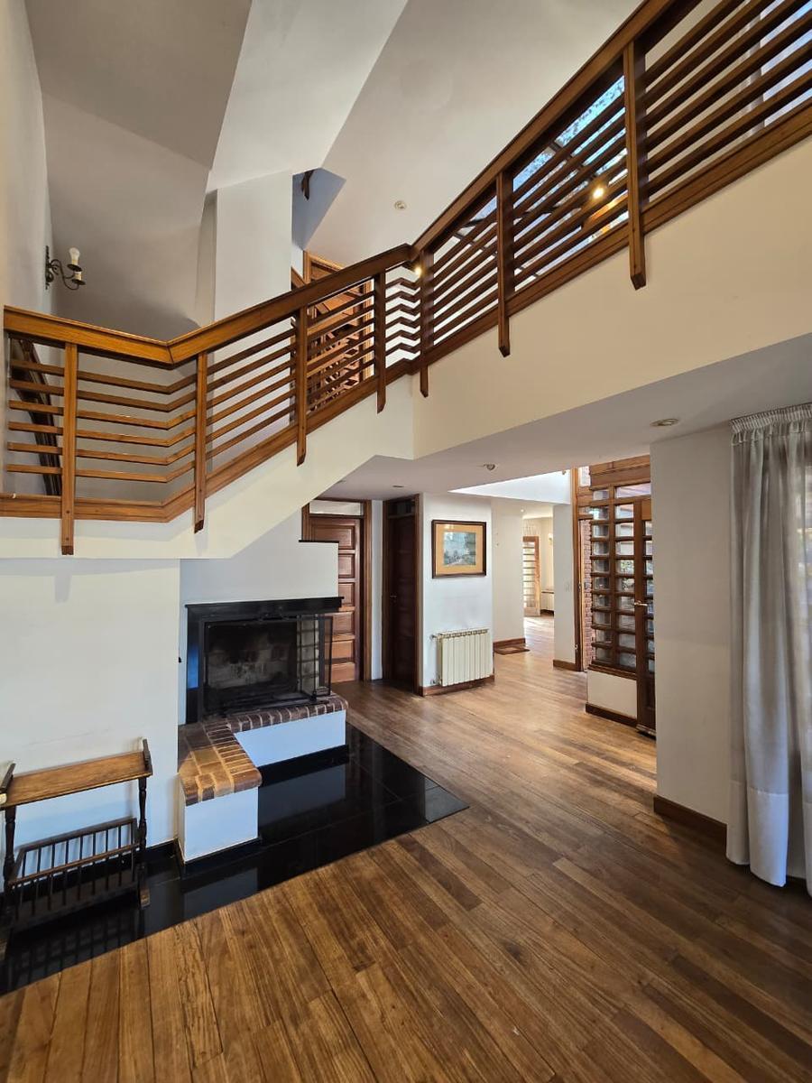 Casa 4 amb, 180m² con terraza y parrilla — Plaza Mitre
