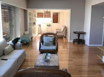Departamento · 180m² · 4 Ambientes · 1 Cochera · Semipiso 4 Ambientes 1°categoria 4 Baños Cochera y Baulera