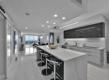 Departamento · 171m² · 4 Ambientes · 1 Cochera · Departamento en Venta en Hallandale, Miami, Florida