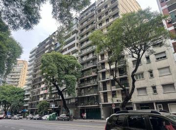 Departamento · 77m² · 4 Ambientes · Departamento 4 Ambientes con Dependencia en Venta Al Frente con Balcón Al Frente.