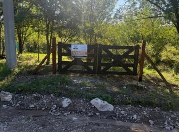 Terreno · 729m² · Hermoso Lote con Costa de Arroyo y Construccion a Continuar en Vgb!