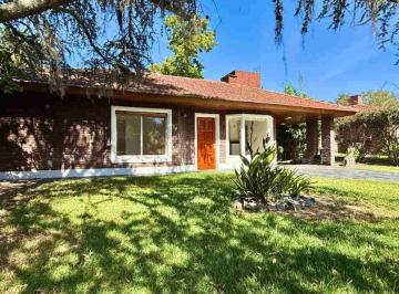 Casa de 4 ambientes, Escobar · Casa en Club de Campo "Los Horneros" Maschwitz