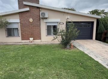 Casa · 144m² · 7 Ambientes · 1 Cochera · Casa Más Departamento en Venta en Santa María de Punilla Centro 3 Dorm Quincho a 400 m Ruta 38