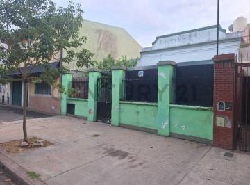 Terreno · 240m² · Venta Casa en Parque Avellaneda