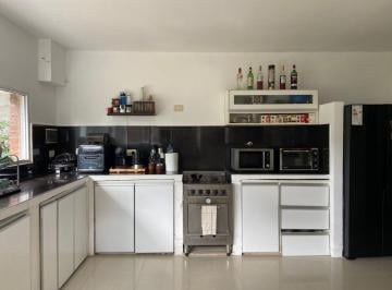 Casa de 3 ambientes, La Plata · Casa en Venta en Villa Parque Sicardi