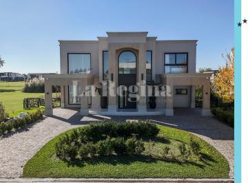Casa · 230m² · 4 Ambientes · 2 Cocheras · Casa en Venta en Terralagos, Canning, Ezeiza