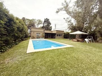 Casa · 310m² · 4 Ambientes · 3 Cocheras · Oportunidad Venta - Casa en Sausalito / Pilar