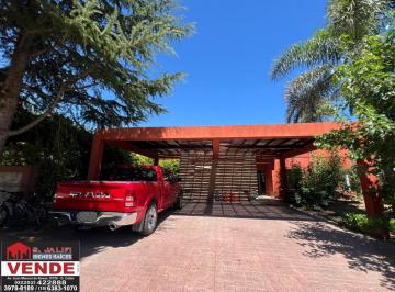 Casa · 240m² · 5 Ambientes · Importante Casa en Club de Campo Las Perdices