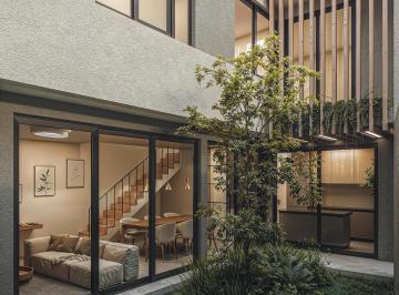 Casa · 154m² · 8 Ambientes · Casa de 3 Dorm. con Jardín, Quincho y Pileta en Pichincha