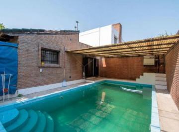Casa de 5 ambientes, Rosario · Hermosa Casa en B° Lomas de Alberdi