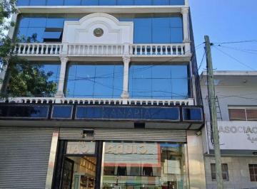 Local comercial , Flores · Excelente Local Comercial Premium de 1400 m² en Alquiler en Flores