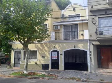 PH · 94m² · 4 Ambientes · 1 Cochera · Casa - PH 4 Amb Solís 382 Quilmes Este