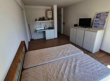 Departamento de 1 ambiente, Balvanera · Muy Buen Monoambiente con Magnífica Vista Abierta.