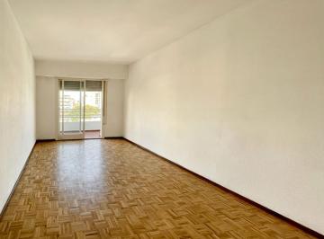 Living · Venta Departamento 2 Dorm. con Balcón en Barrio Martin