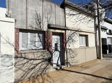 Casa · 140m² · 10 Ambientes · Casa en Venta