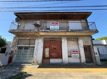 Casa de 4 ambientes, Morón · Casa 4 Ambientes + Local Comercial a Reciclar en Venta - Ideal Inversor - Morón Sur