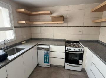Departamento de 6 ambientes, Ciudad de Mendoza · Venta | Departamento Reciclado con Patio – Planta Baja