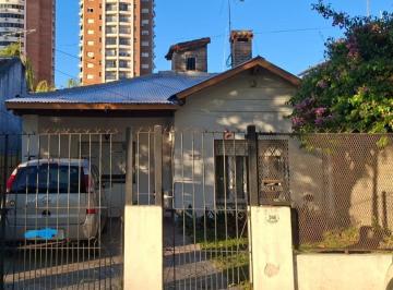 Casa · 97m² · 3 Ambientes · 1 Cochera · Casa en Venta en Muñiz