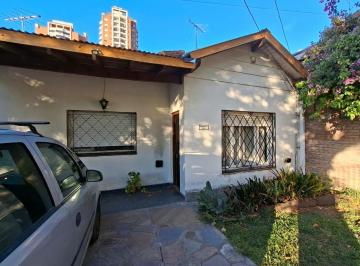 Casa · 97m² · 3 Ambientes · 1 Cochera · Casa en Venta en Muñiz