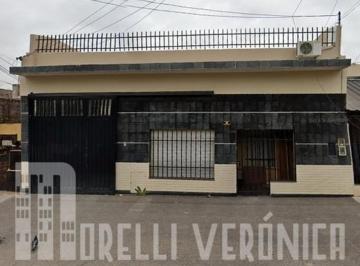 Casa · 240m² · 3 Ambientes · 1 Cochera · Casa en Venta 3 Ambientes con Pileta