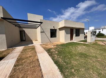 Casa · 55m² · 2 Ambientes · 1 Cochera · Venta Duplex 1 Dorm con Patio y Asador Docta Planta Baja