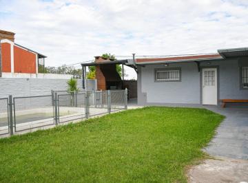 Casa · 75m² · 4 Ambientes · Casa en Venta Dos Dorm. con Pileta en Piñero Ruta 18