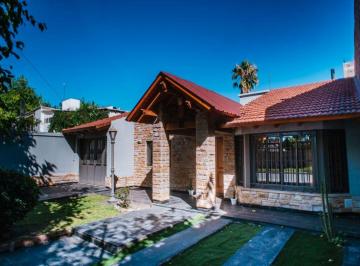 Casa de 3 ambientes, Las Cañas · Casa Apta Credito 2 Habitaciones + 2 Baños + Cochera - Guaymallen Mendoza