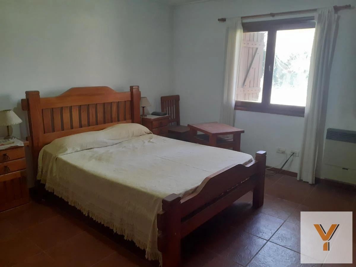 Casa 3 dorm, 211m² en Zorzal con cochera para 2 autos